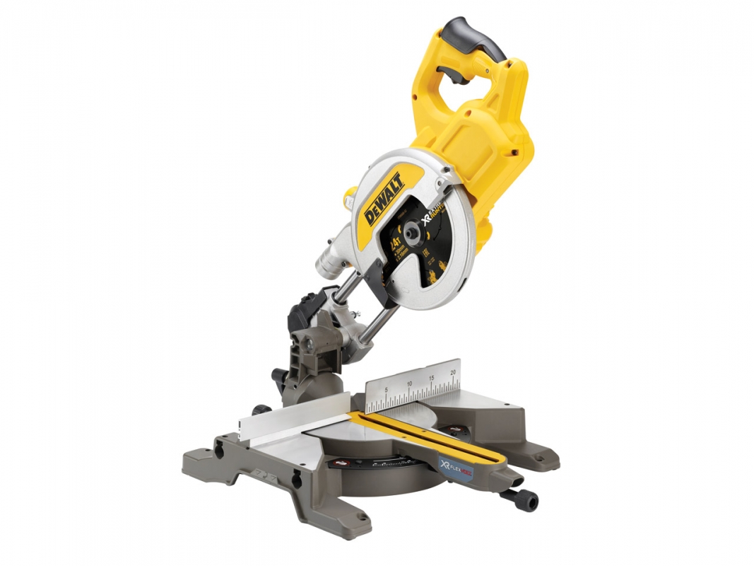 Kapp- og gjærsag DeWalt DCS777N-XJ; 54 V (uten batteri og lader)