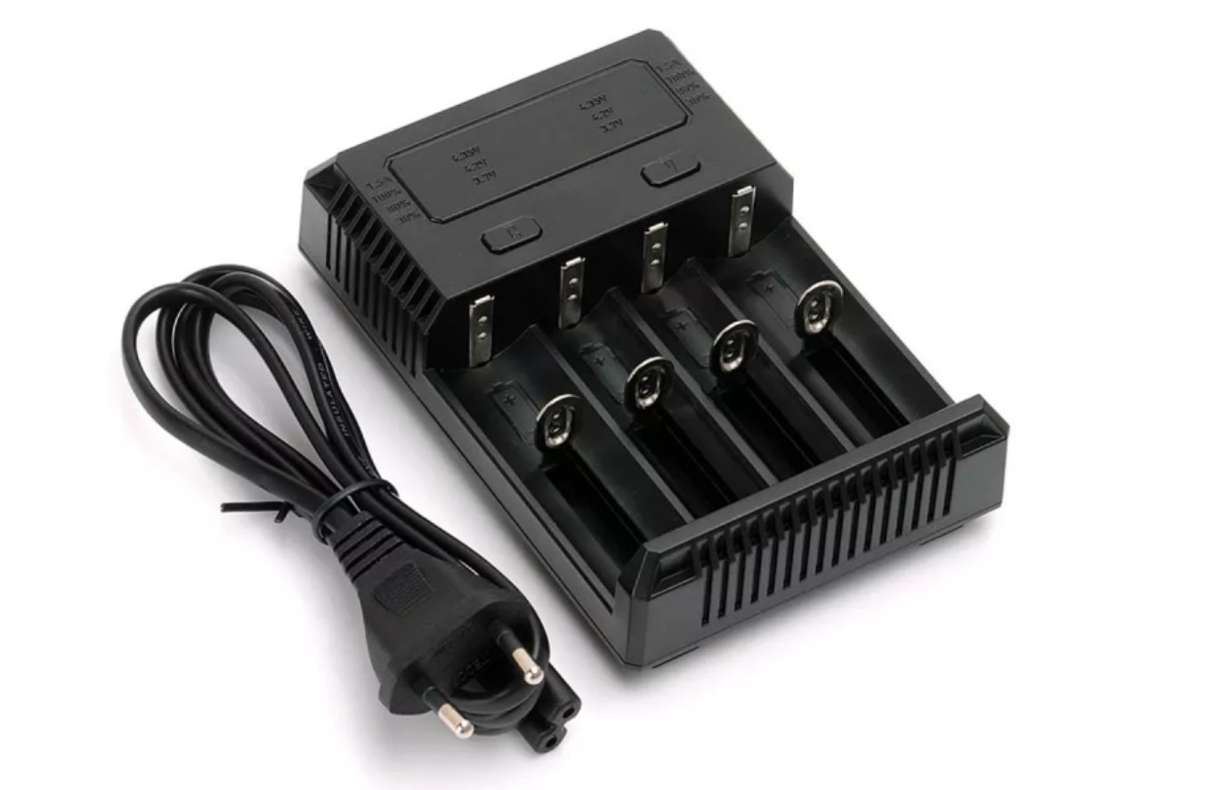 Lader Nitecore NC-I4; Li-ion/Ni-MH/Ni-Cd